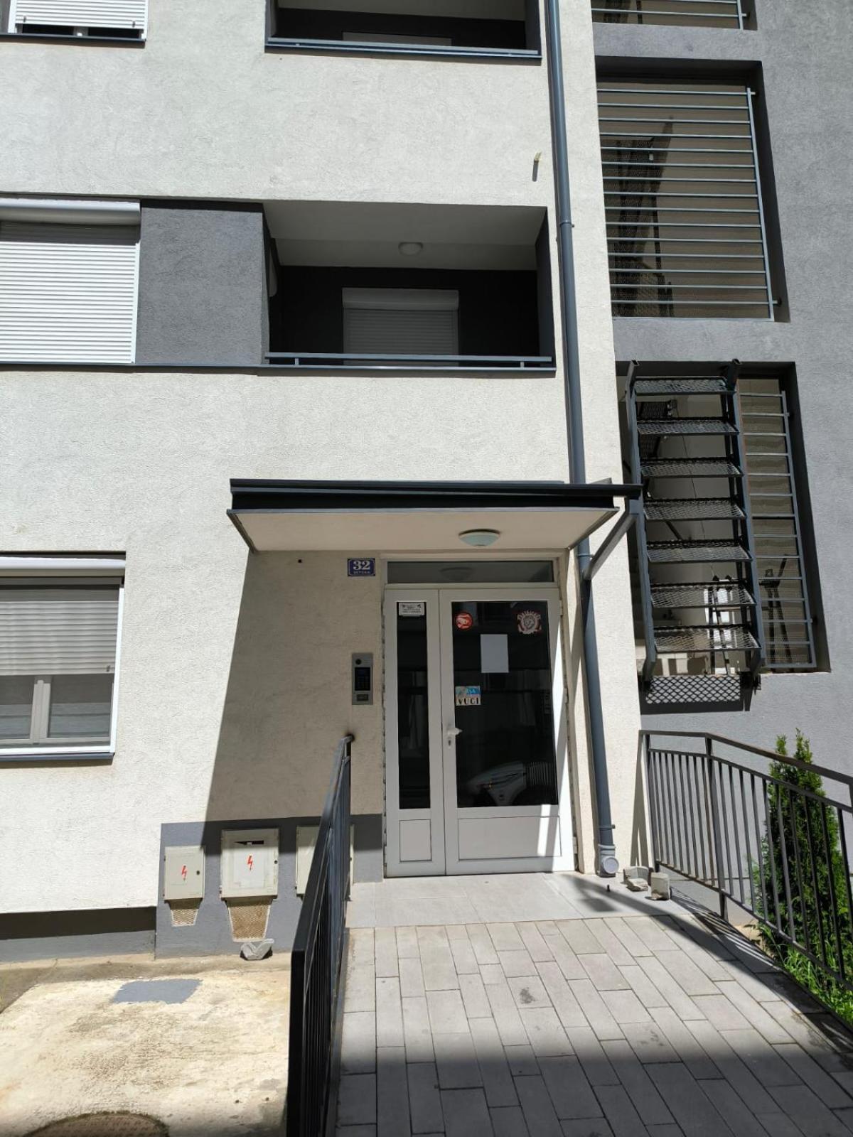 Apartman Zivic Ni Esterno foto